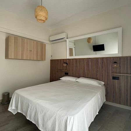 Hostal Restaurant Casa Comaulis La Vajol Kültér fotó