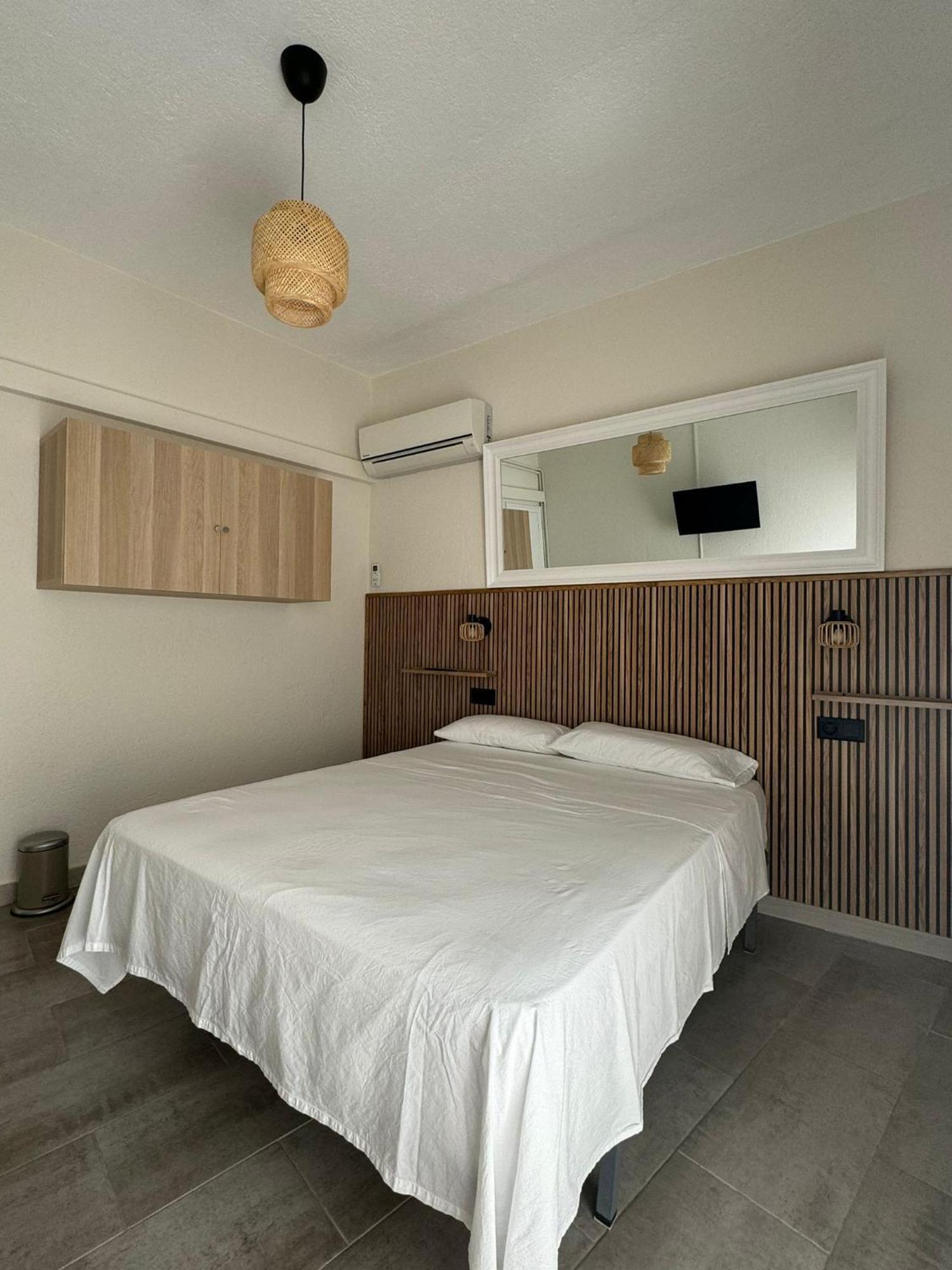 Hostal Restaurant Casa Comaulis La Vajol Kültér fotó