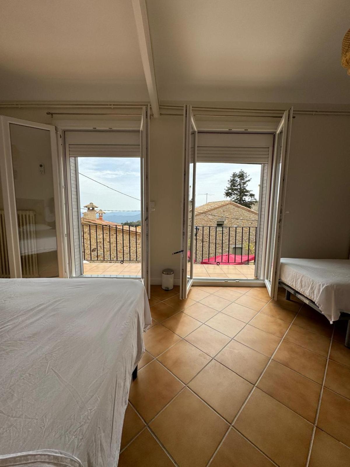 Hostal Restaurant Casa Comaulis La Vajol Kültér fotó