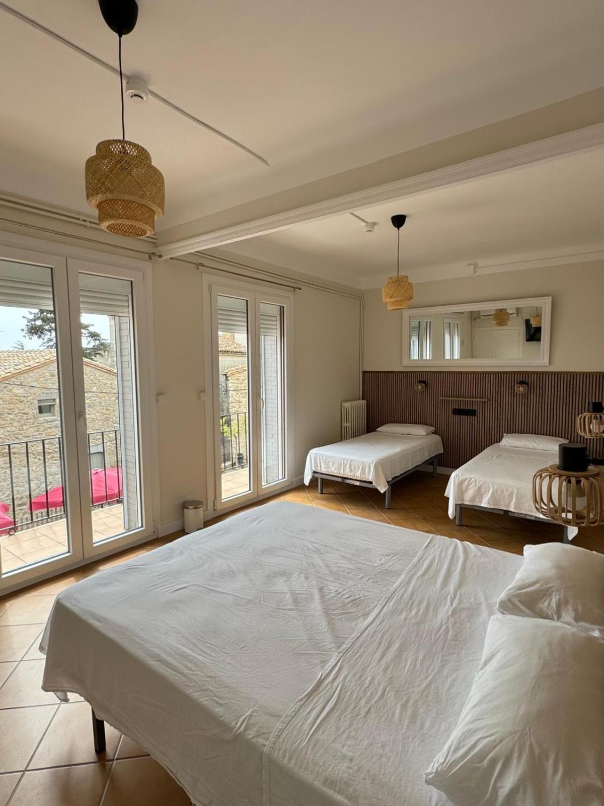 Hostal Restaurant Casa Comaulis La Vajol Kültér fotó