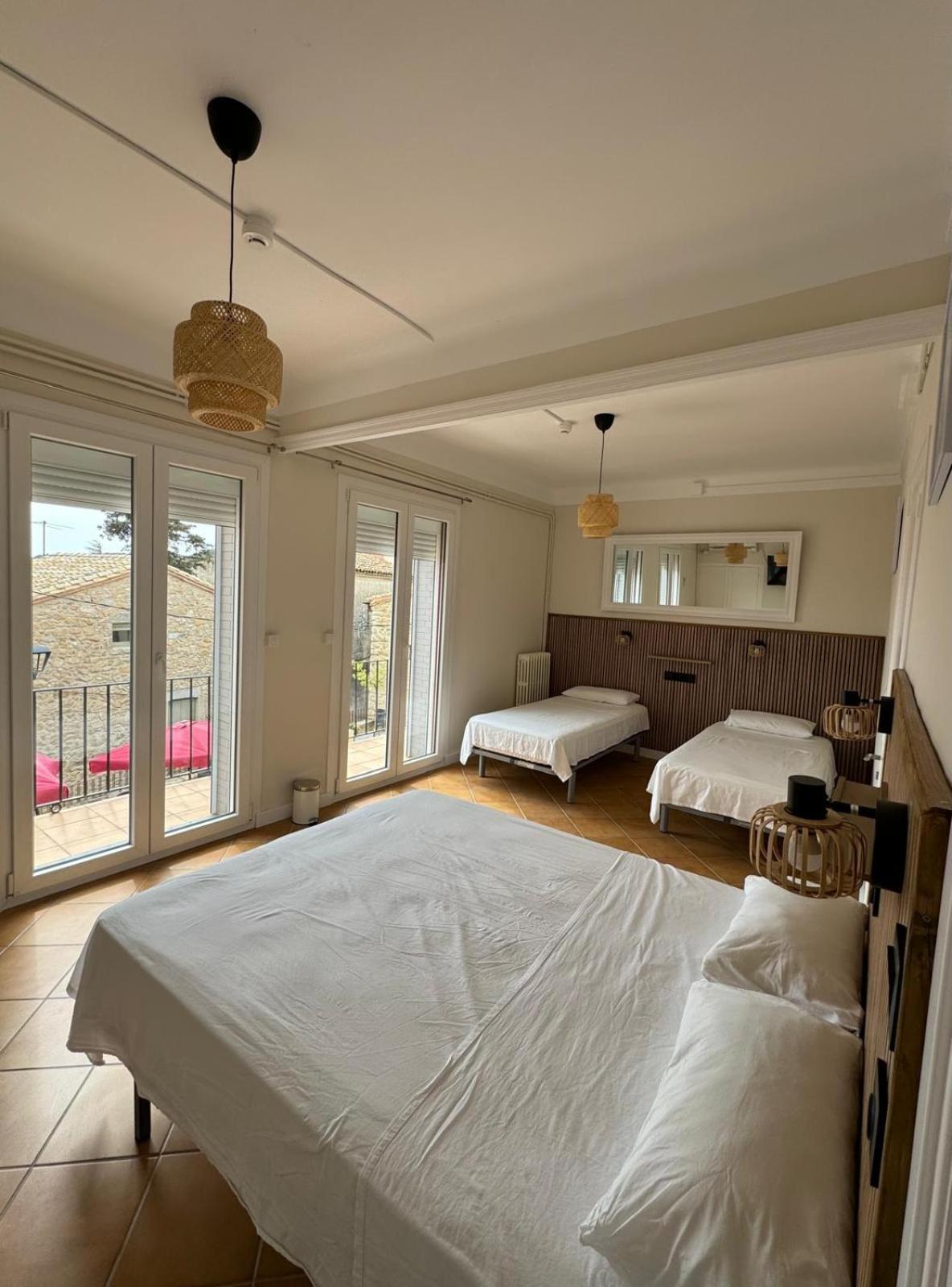 Hostal Restaurant Casa Comaulis La Vajol Kültér fotó