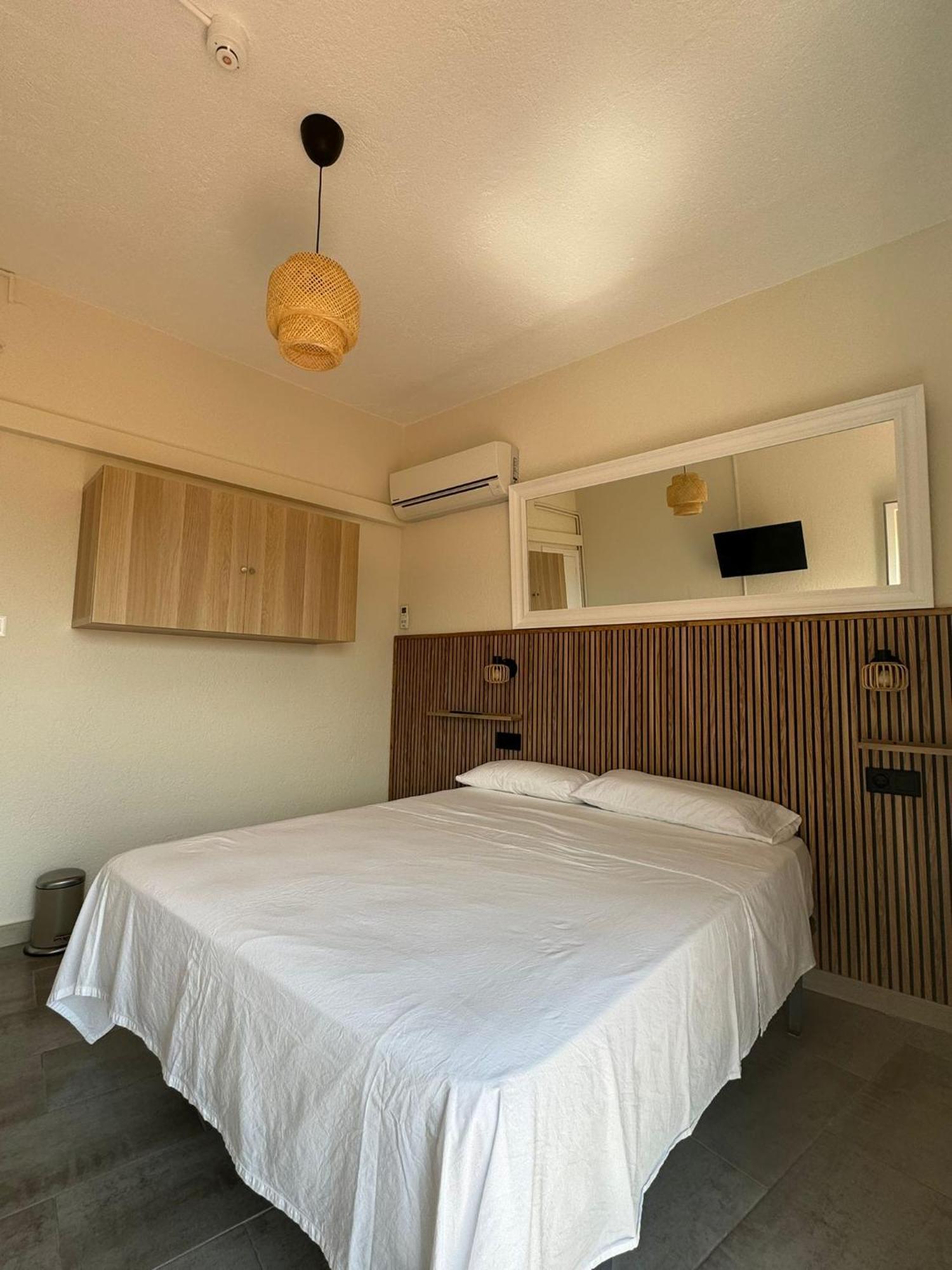 Hostal Restaurant Casa Comaulis La Vajol Kültér fotó