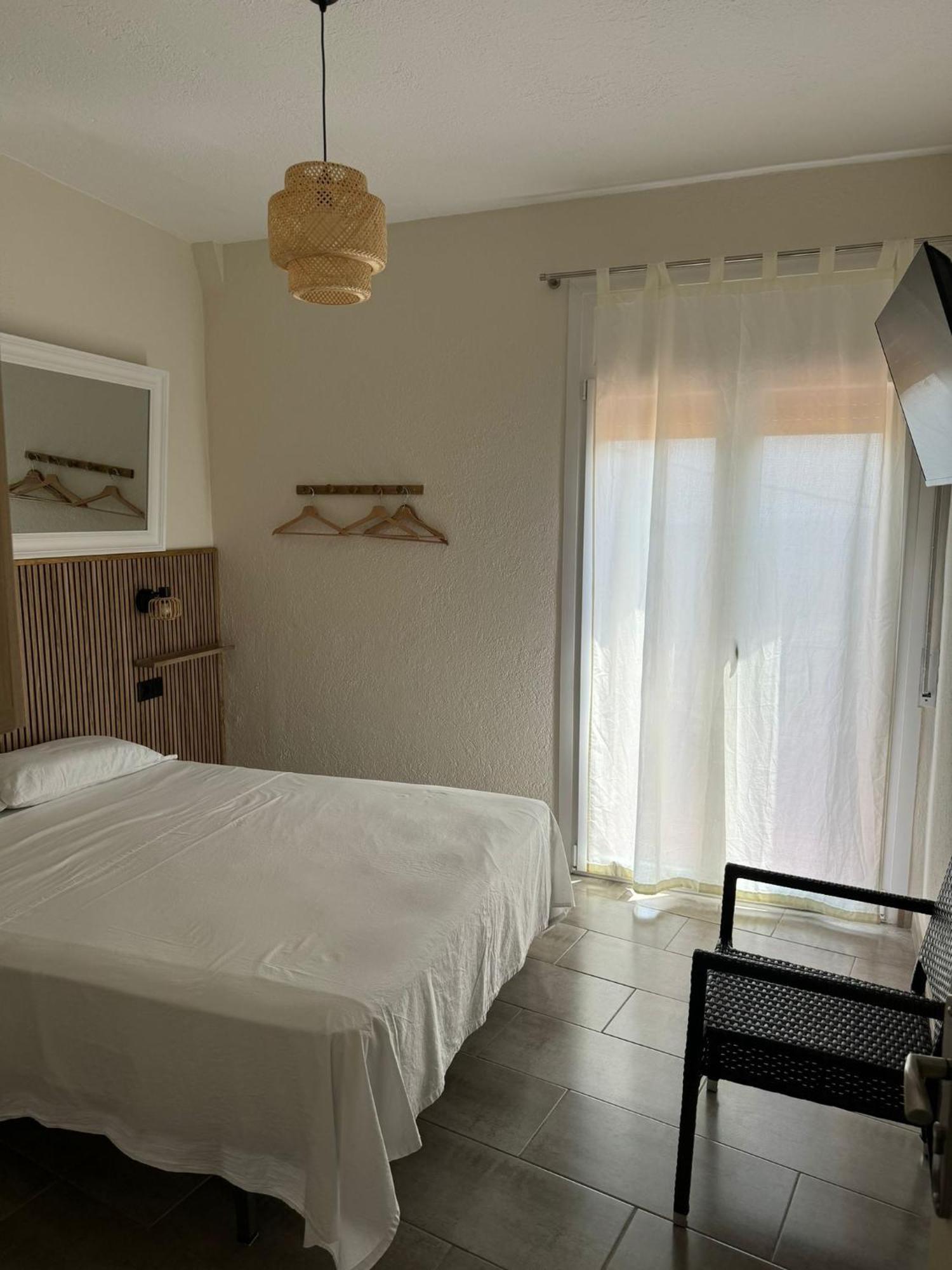Hostal Restaurant Casa Comaulis La Vajol Kültér fotó